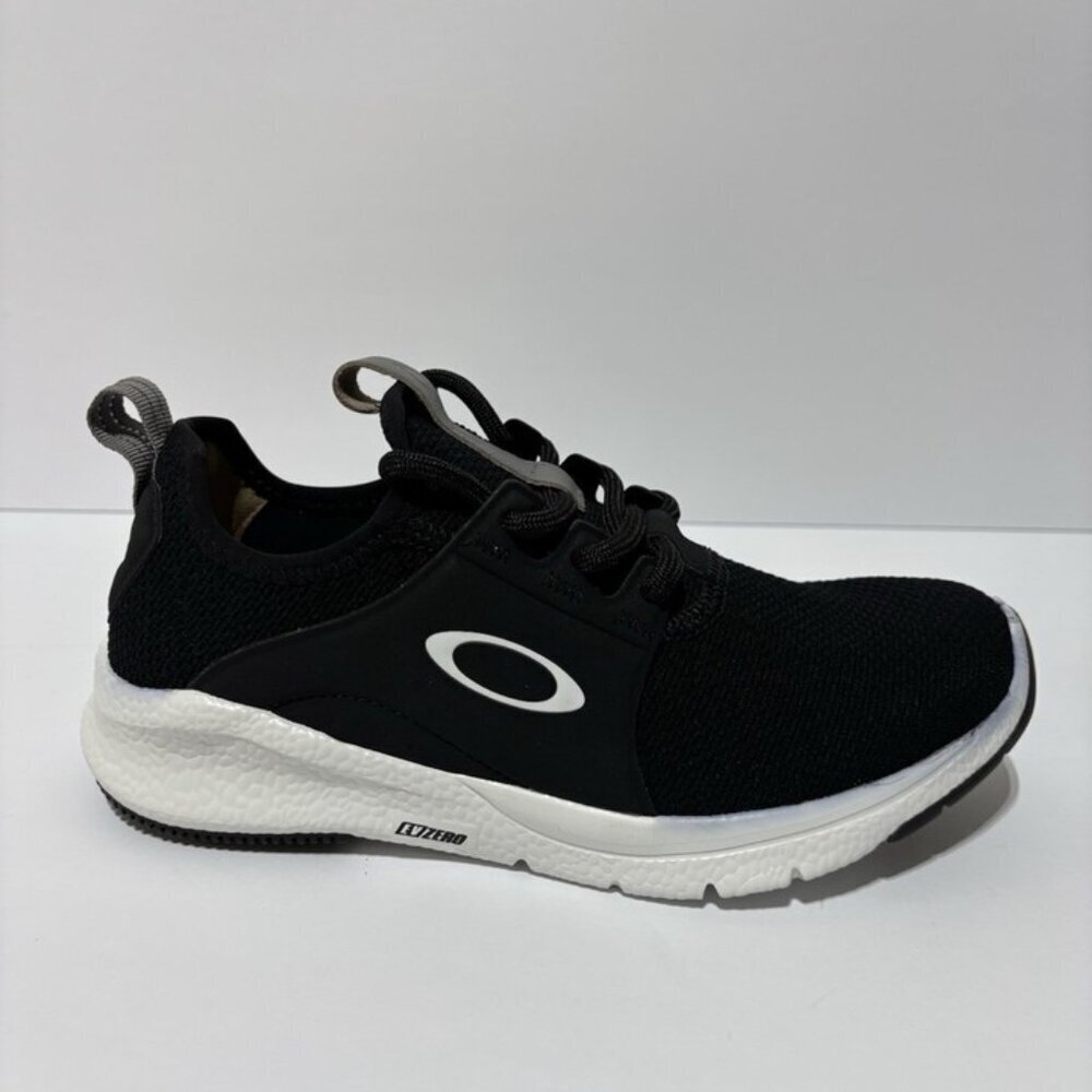 Oakley Men’s Dry, Black Lace-Up Sneakers, Size 4.5 M
